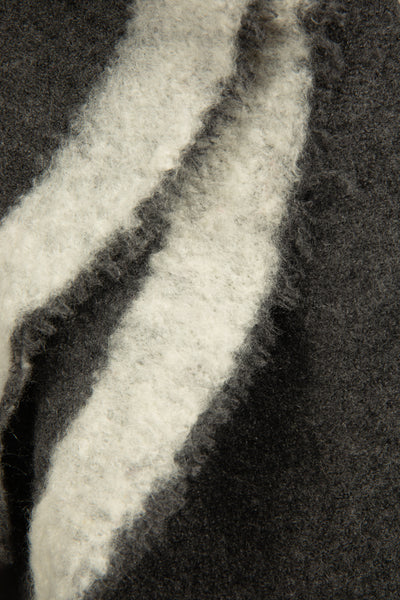 f25_a150_n00208_2.jpg