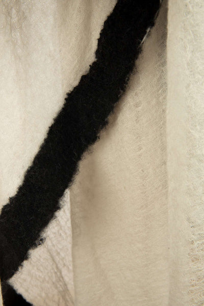 f25_a450_n00550_2_light grey felting black.jpg