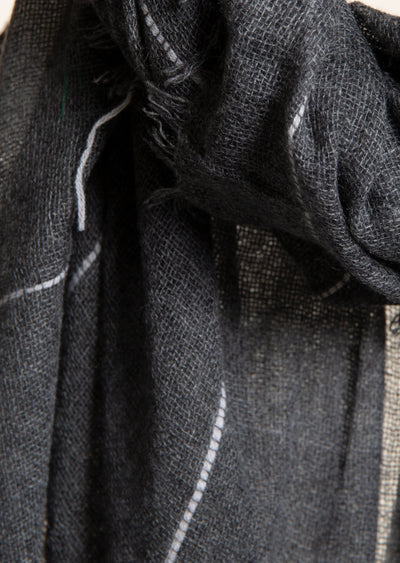 f25_a675_n00193_2_charcoal & natural white.jpg
