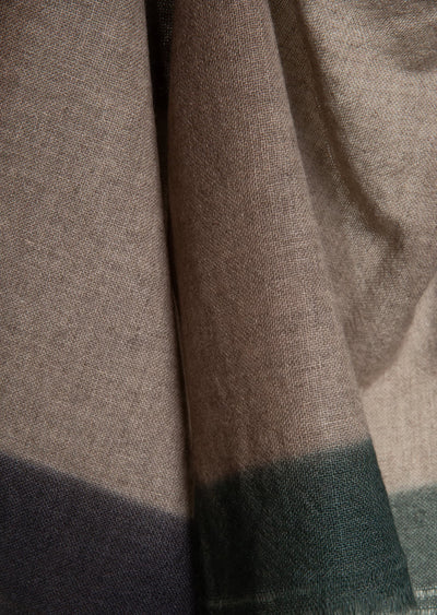 f25_a700_000428_2_grey.jpg