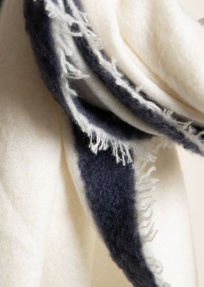 f26_a150_n00759_2_pannacotta felting charcoal.jpg