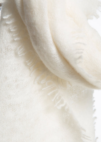 f26_a385_n00709_2_natural white.jpg