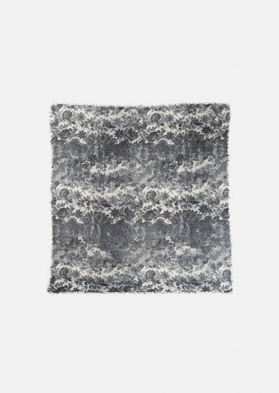 s26_a515_004055_3_flower greys.jpg