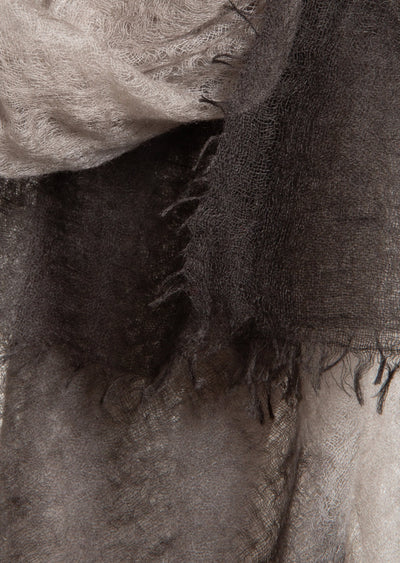 s26_a990_004040_2_stoneware & dark.jpg