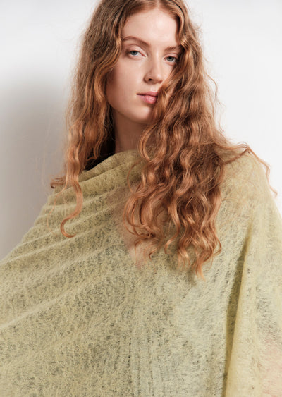 s26_s26_g725_ semi felted poncho_795.jpg