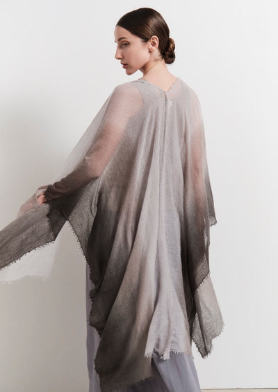 s26_s26_g912 woven cape degradee_622.jpg